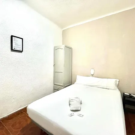 Latic Rooms Alicante Buitenkant foto